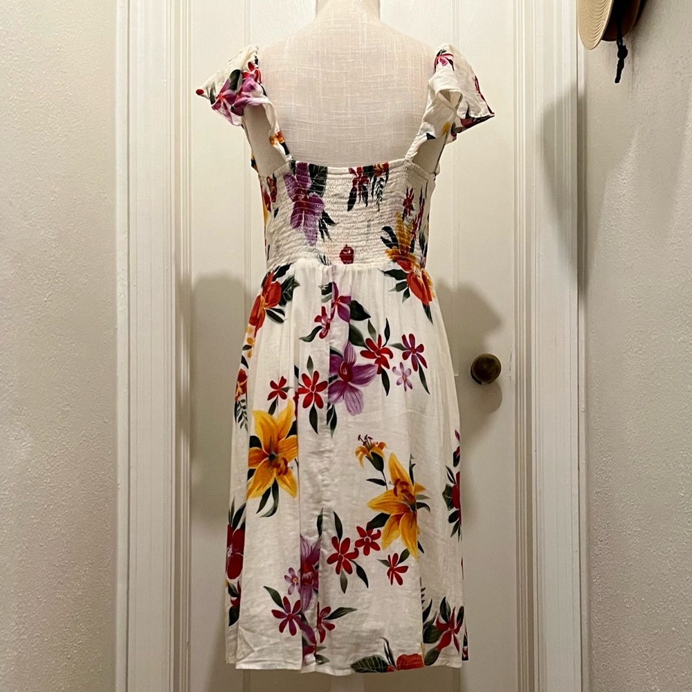 NWT Old Navy Flutter Cami Dress Island Floral Medium - Picture 2 of 7